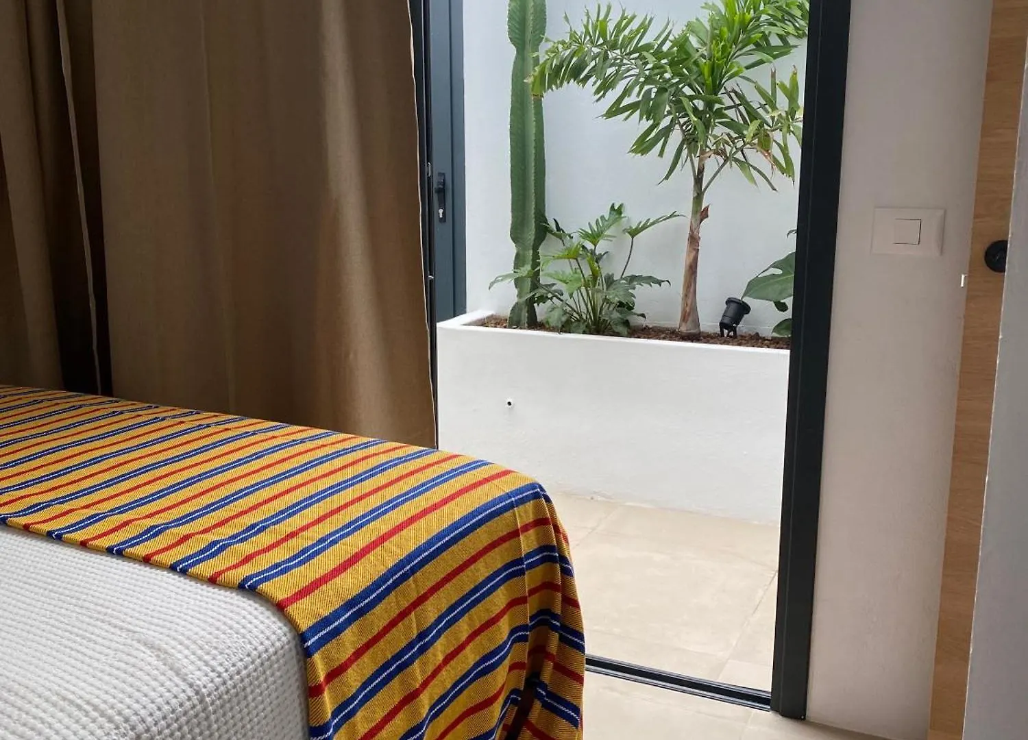 Casa Costa Apartments Bajamar  España